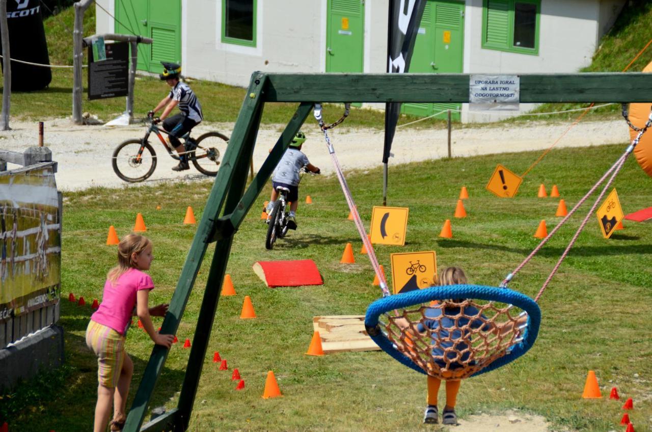 Alpska Perla Apartments Cerkno Εξωτερικό φωτογραφία